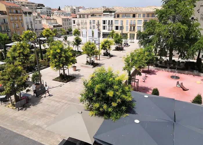 Apartament Spacieux Vieil Climatise 5 Minutes Plages Antibes