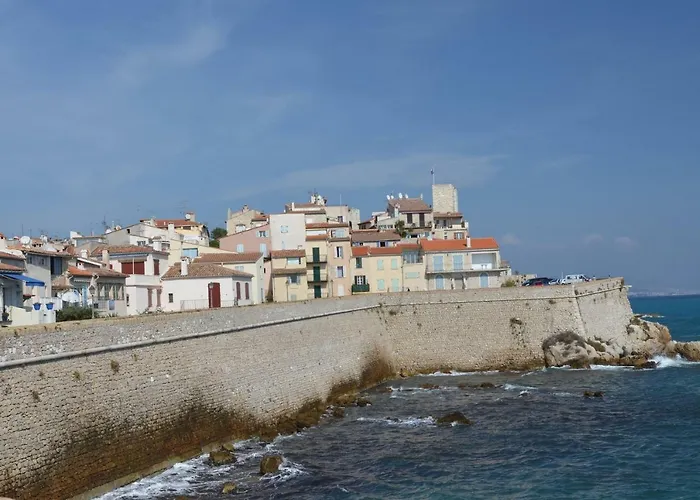 Apartament Spacieux Vieil Climatise 5 Minutes Plages *